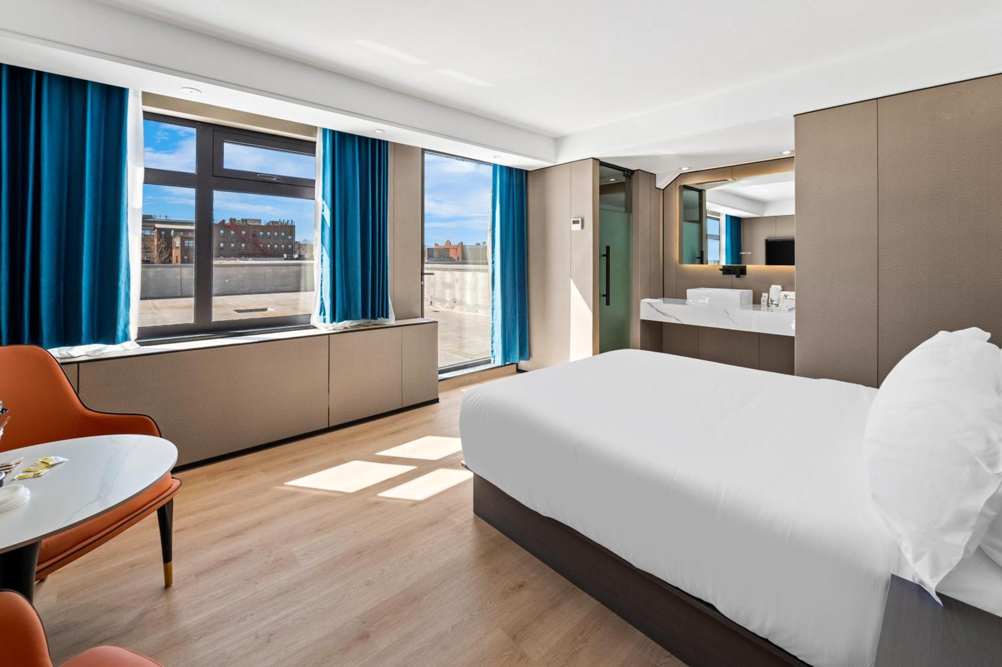 Ly New York Hotel Экстерьер фото