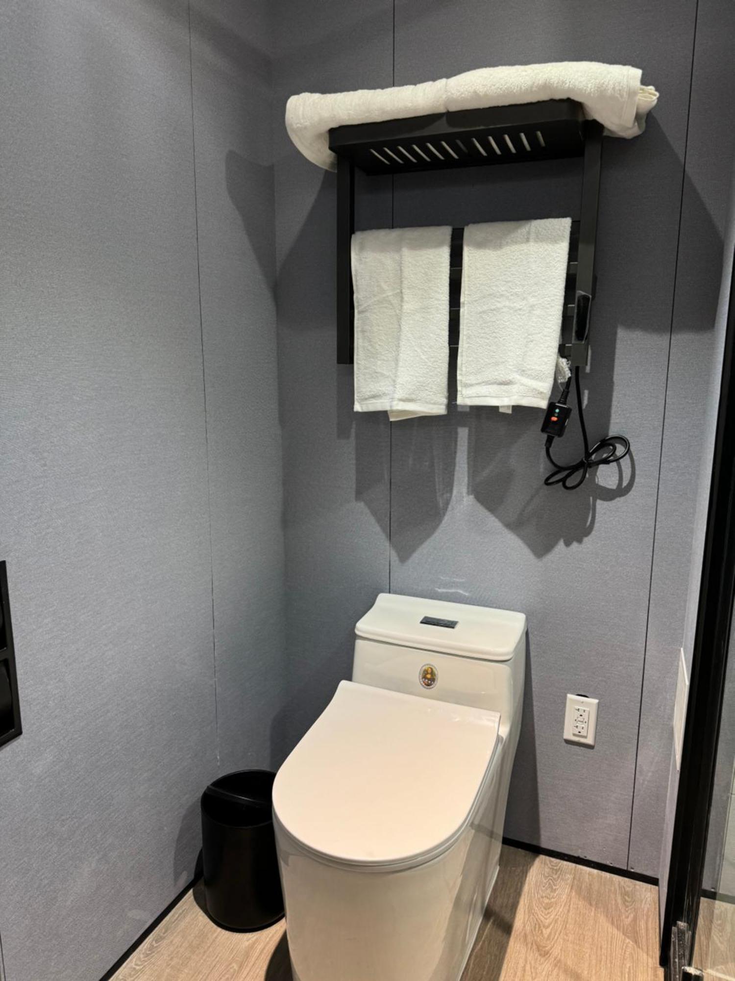 Ly New York Hotel Экстерьер фото